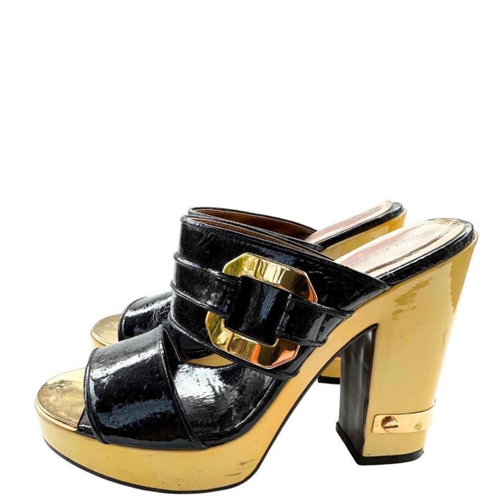 Marc by Marc Jacobs Black Patent and Yellow Heel Shoe 35 1/2